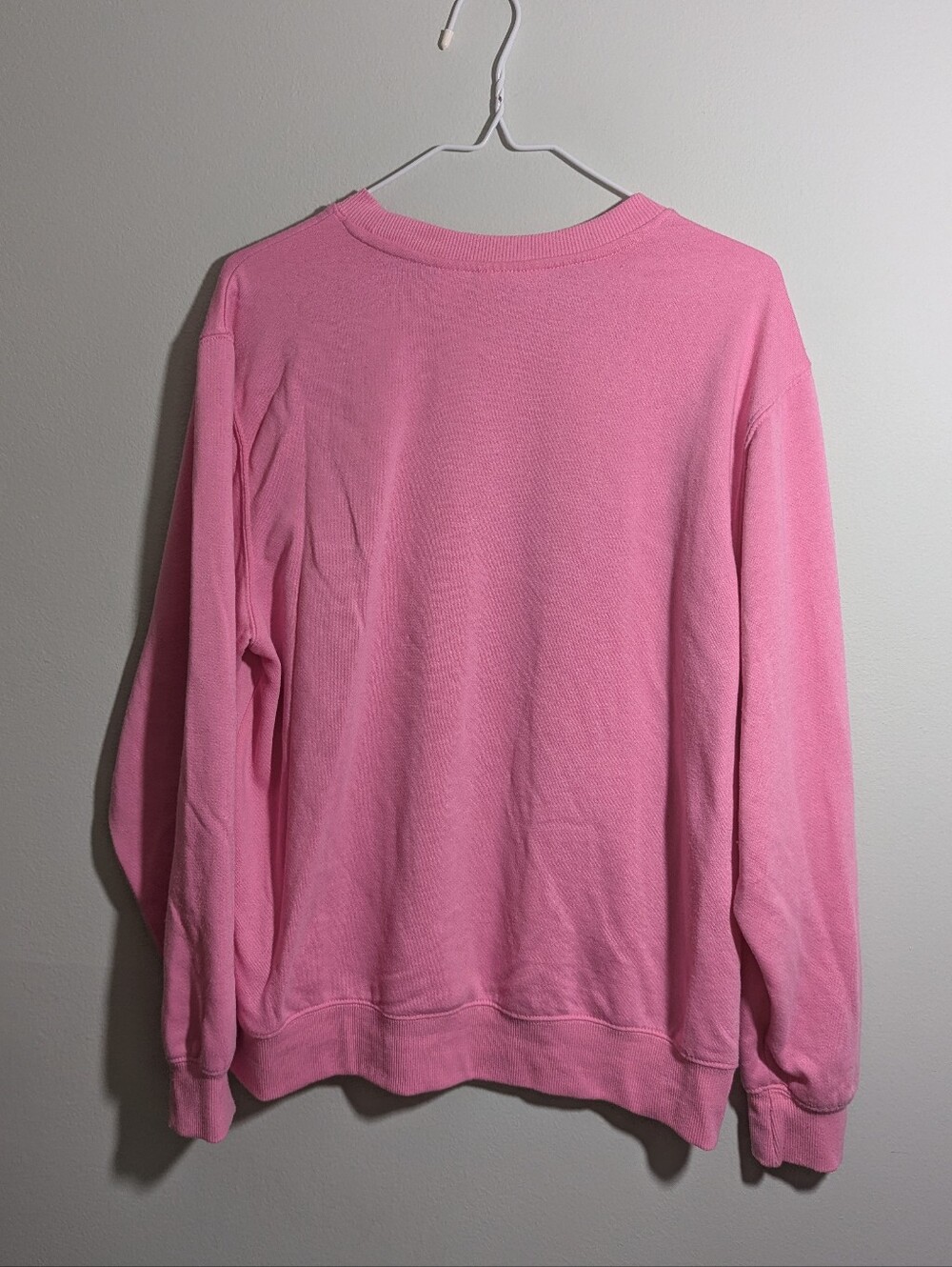 Dolly Sweatshirt Women's Medium Pink Have A Holly Dolly Christmas Graphic Fleece - Picture 4 of 9